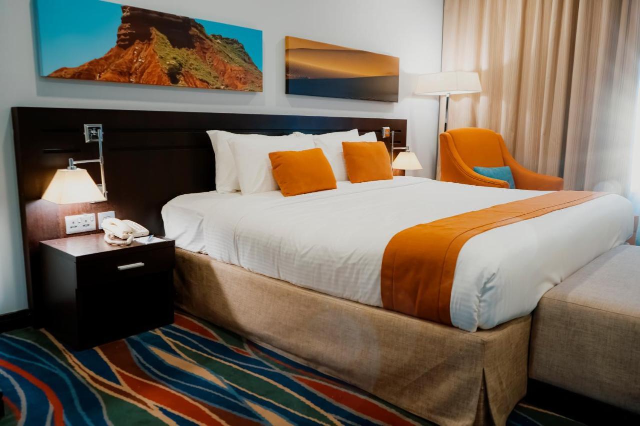 City Seasons Hotel & Suites Muscat Exterior foto