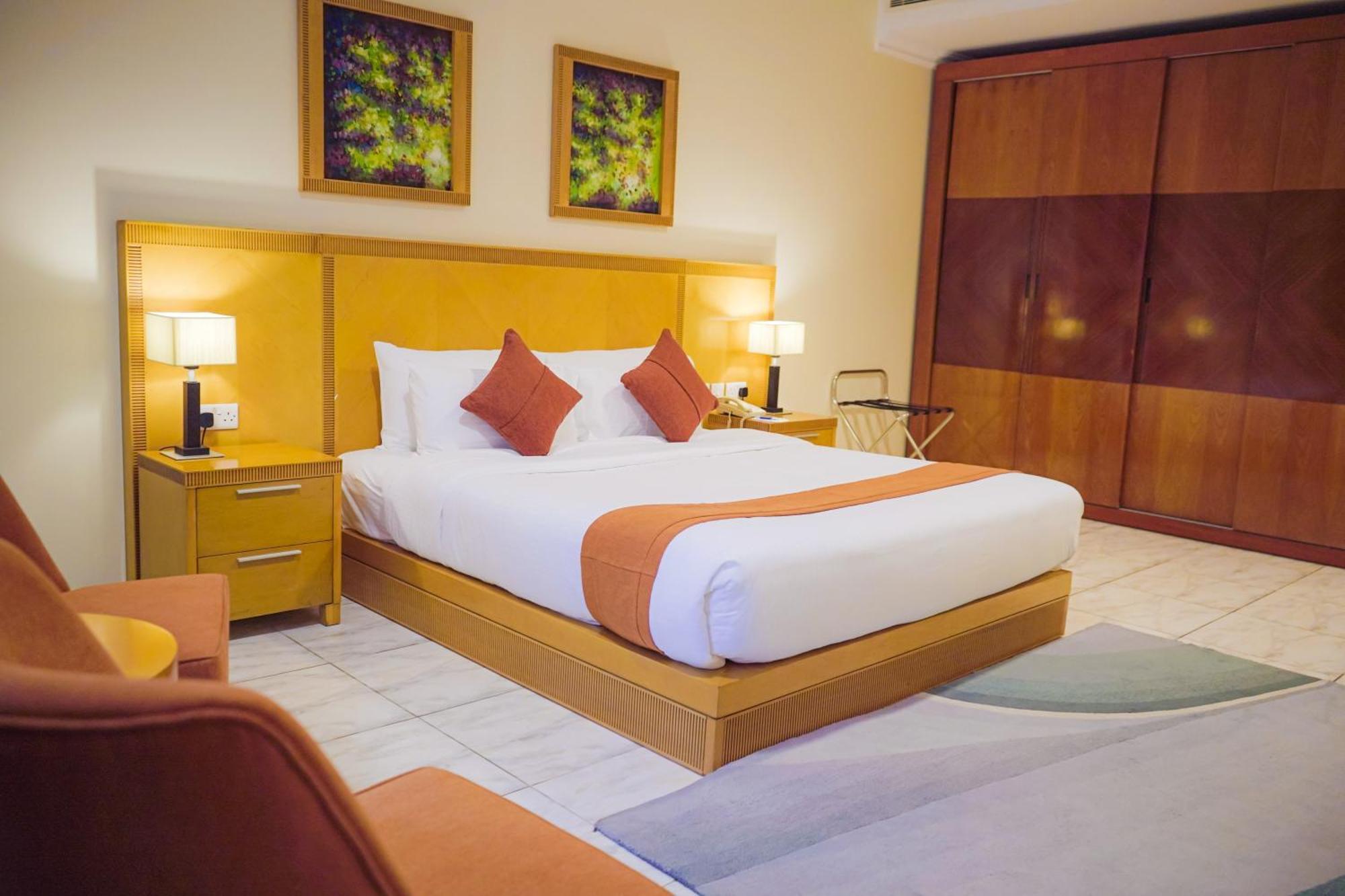 City Seasons Hotel & Suites Muscat Exterior foto