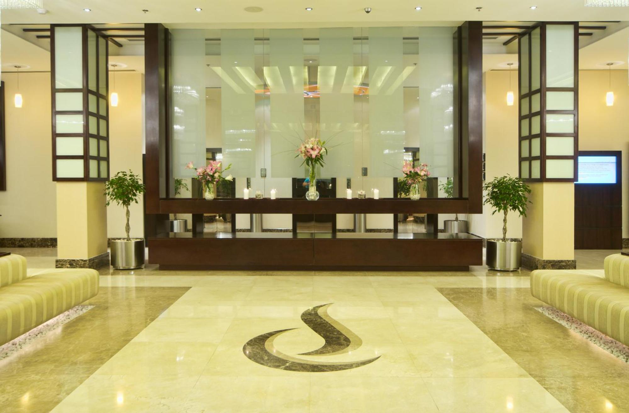 City Seasons Hotel & Suites Muscat Exterior foto