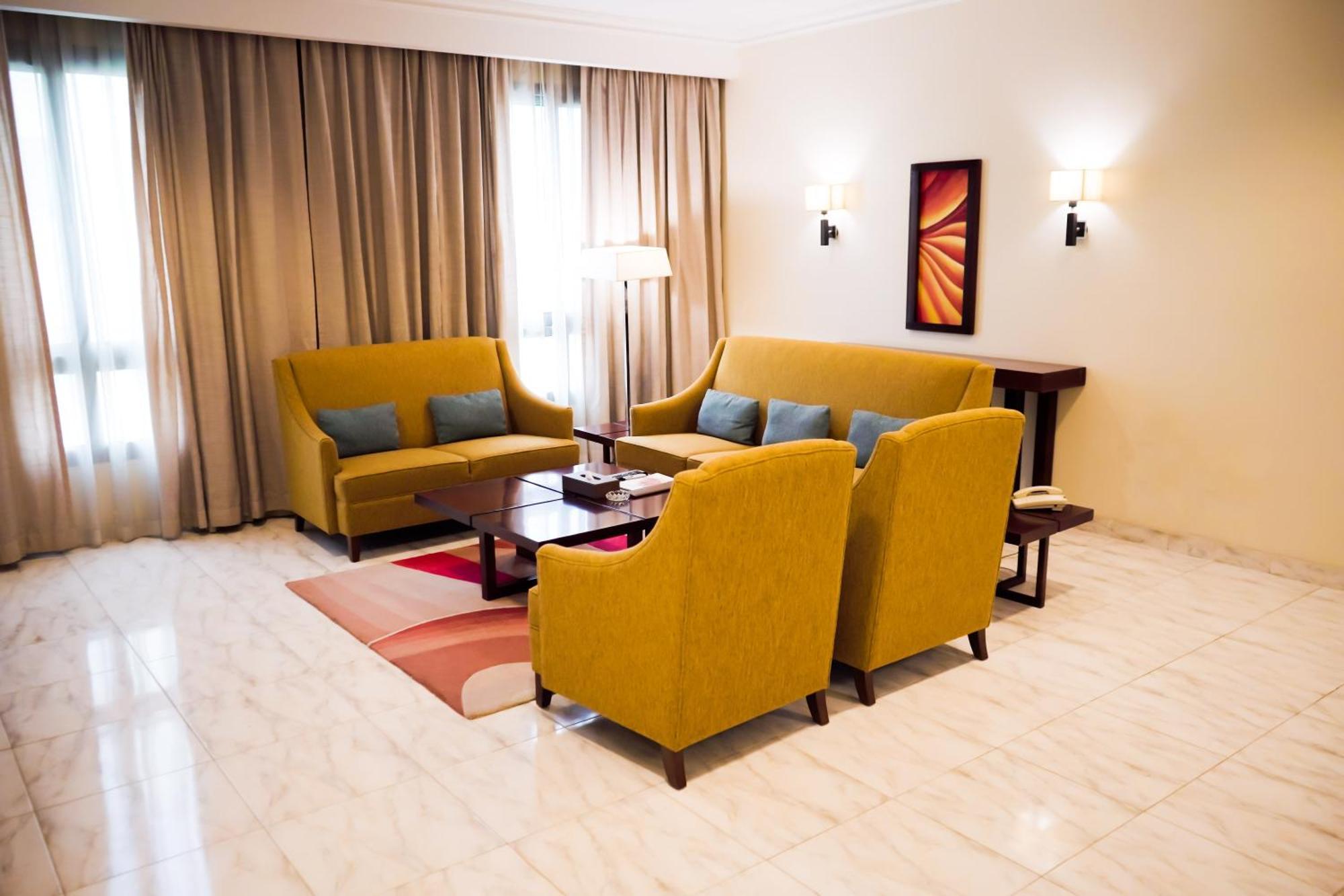 City Seasons Hotel & Suites Muscat Cameră foto