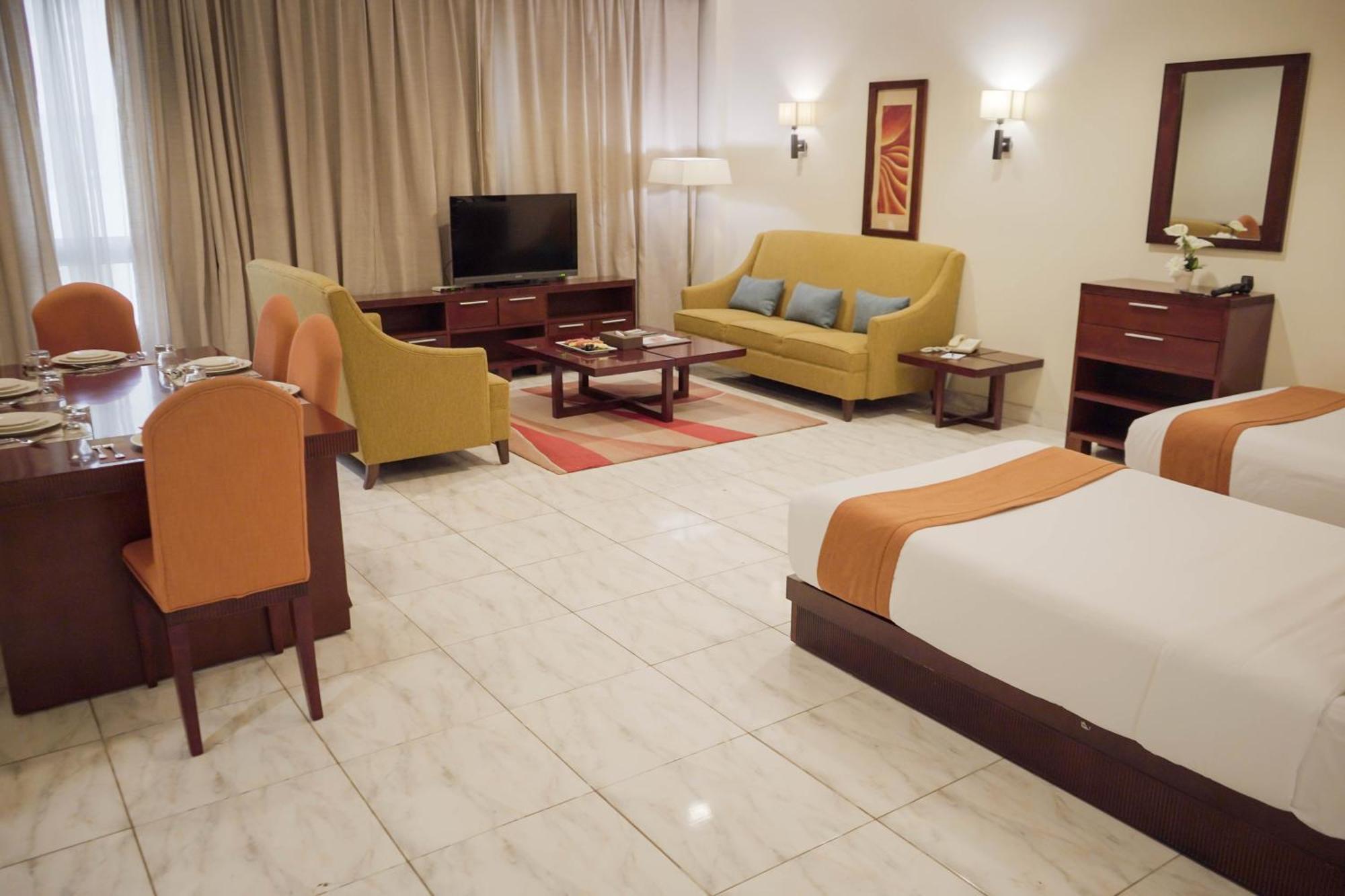 City Seasons Hotel & Suites Muscat Cameră foto